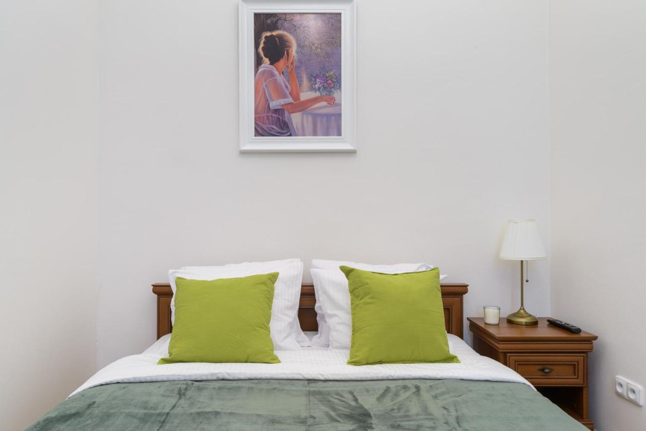 Superior Apartments Near Dlouha Street Прага Екстериор снимка